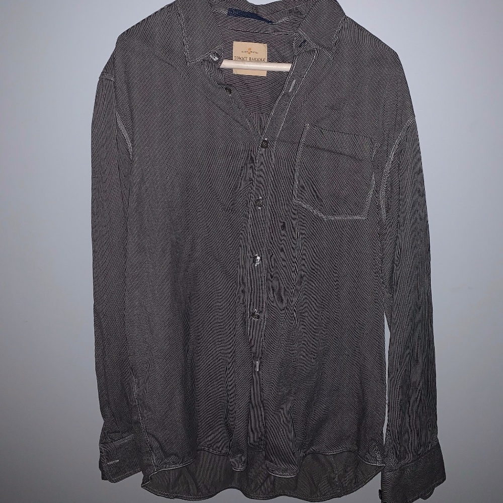 Size M Tommy Bahama Button Down Shirt